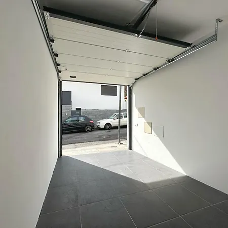 Center House Дом отдыха Фуншал