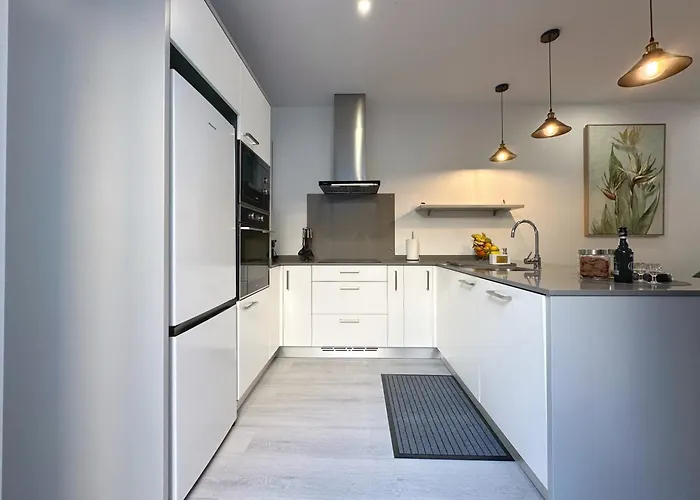 Center House * Funchal